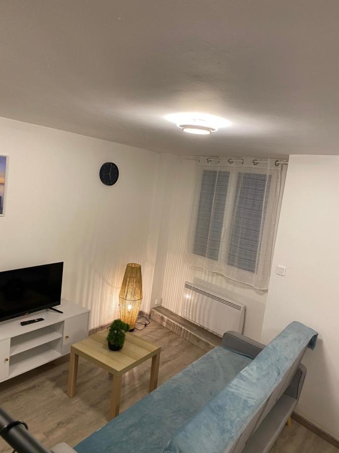 Studio Confortable Au Centre De Manosque Exteriör bild